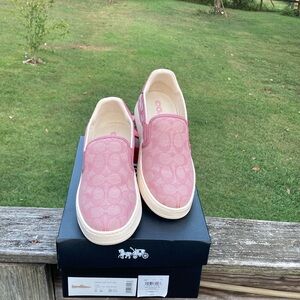 Coach Wells slip ons. Pink.